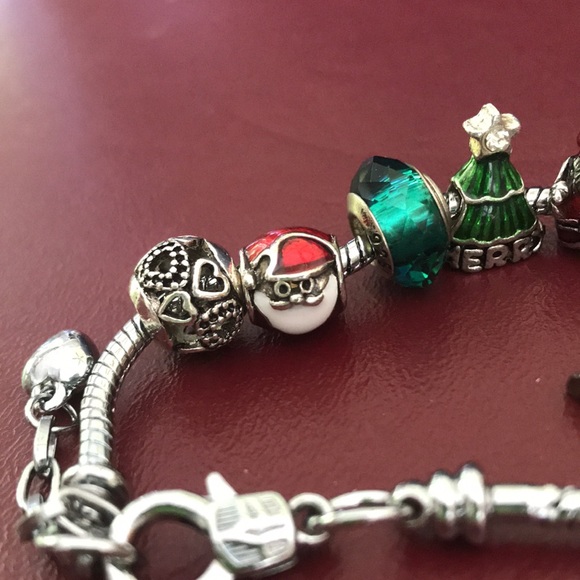 Christmas charm bracelet - Picture 1 of 9
